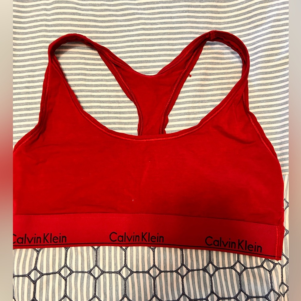 CALVIN KLIEN SPORTS BRA
